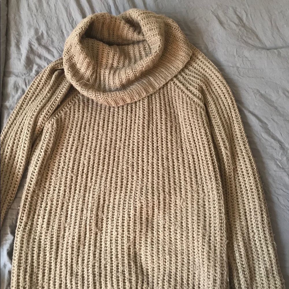 Knitted Turtle Neck